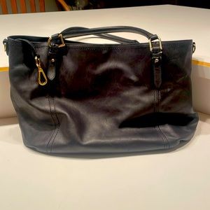 GILI Soft Leather Black Shoulder Tote